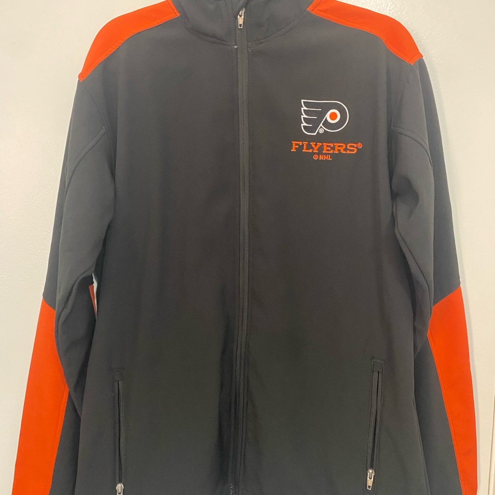 Philadelphia flyers zip up jacket in excellent condition.